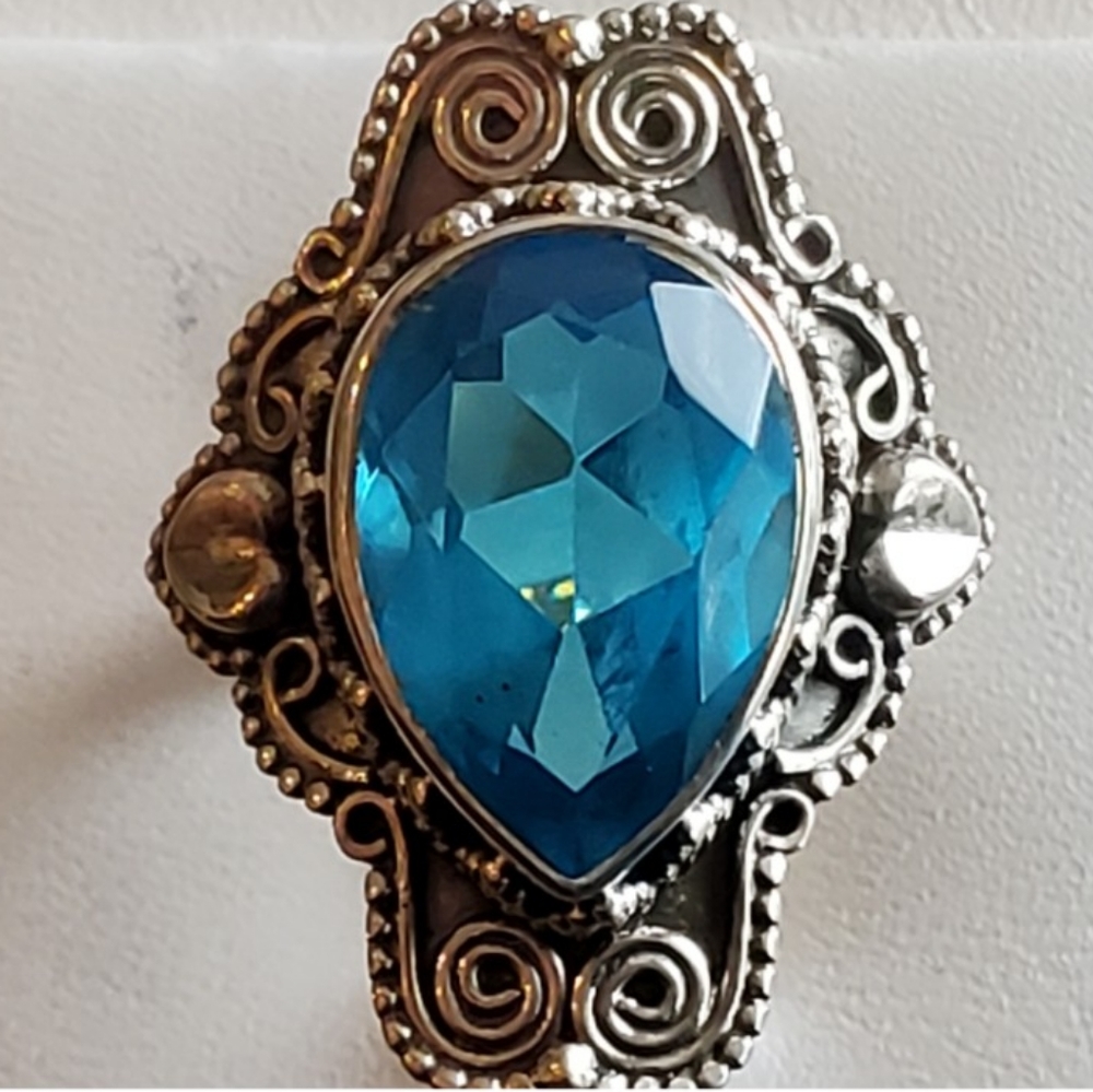 Genuine 11ct Blue Topaz Art Ring Size 6.5